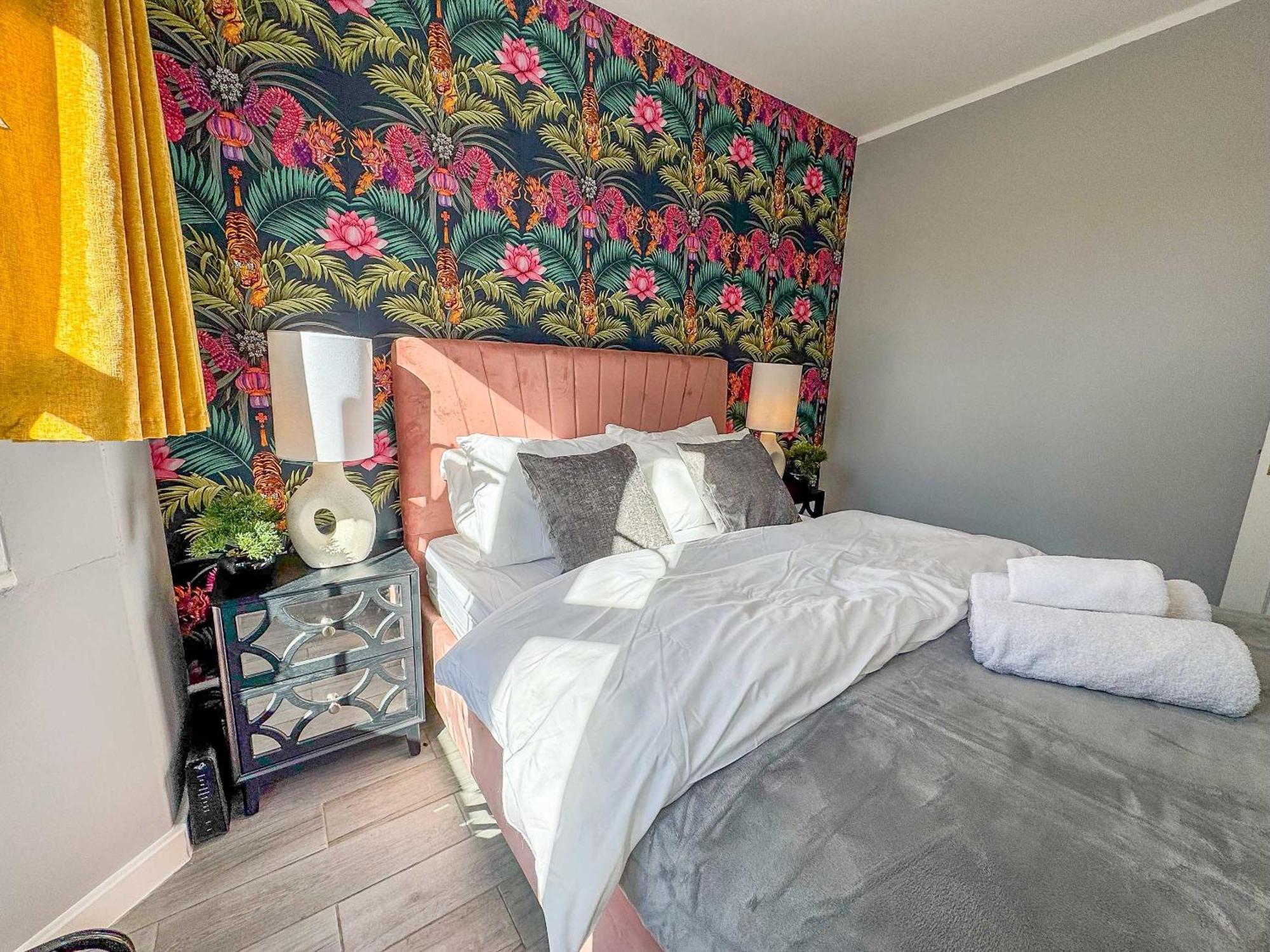 Modern House In Central Oxford Parking-Limited Экстерьер фото